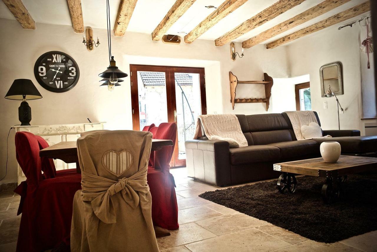 Chambres D'Hotes Des Lodges De La Cascade Yenne Dış mekan fotoğraf